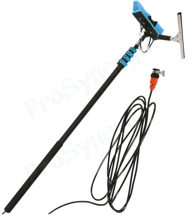 EASYBRUSH - Balai télescopique 6 m pour nettoyage de panneaux photovoltaïques avec raclette intégrée